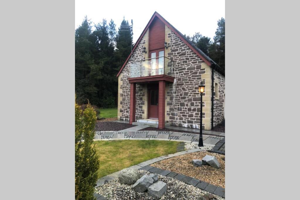 Struan Coach House In Gated