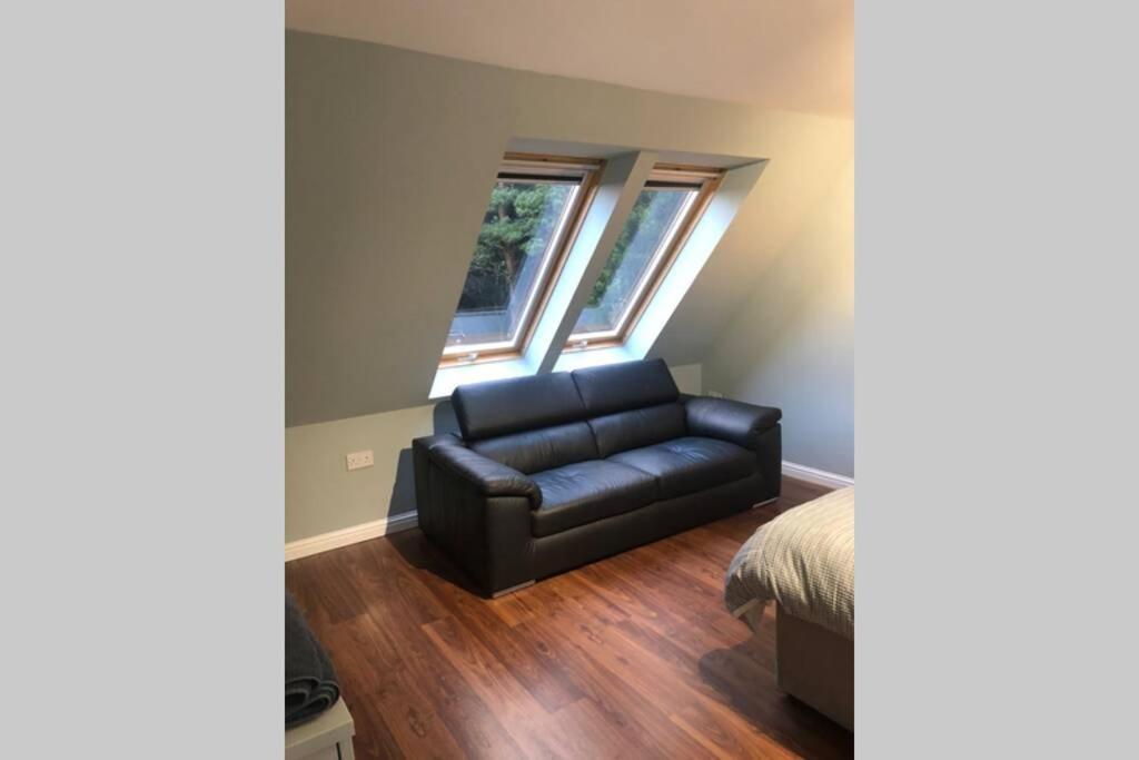 Struan Coach House In Gated * Stirling